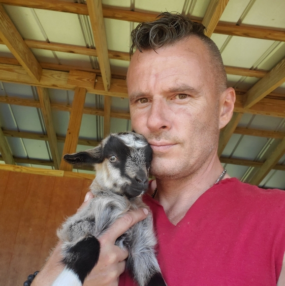 Meet your Posher, Dermot - Picture 5 of 5